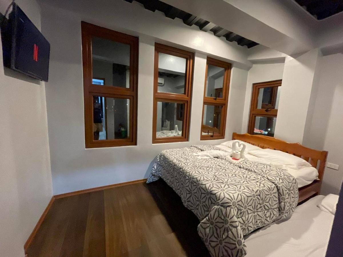 L Cafe Restobar & Lyn'S Guest House San Juan  Ngoại thất bức ảnh