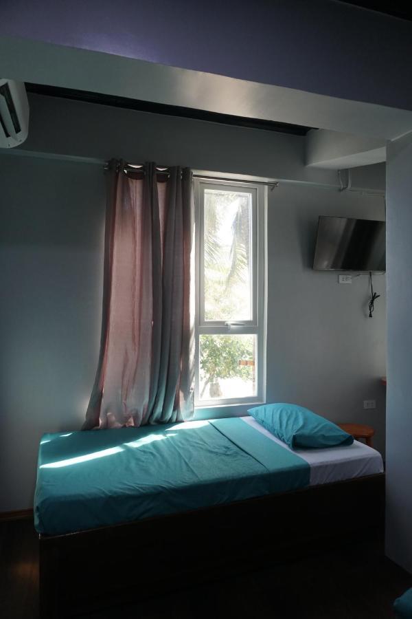L Cafe Restobar & Lyn'S Guest House San Juan  Ngoại thất bức ảnh