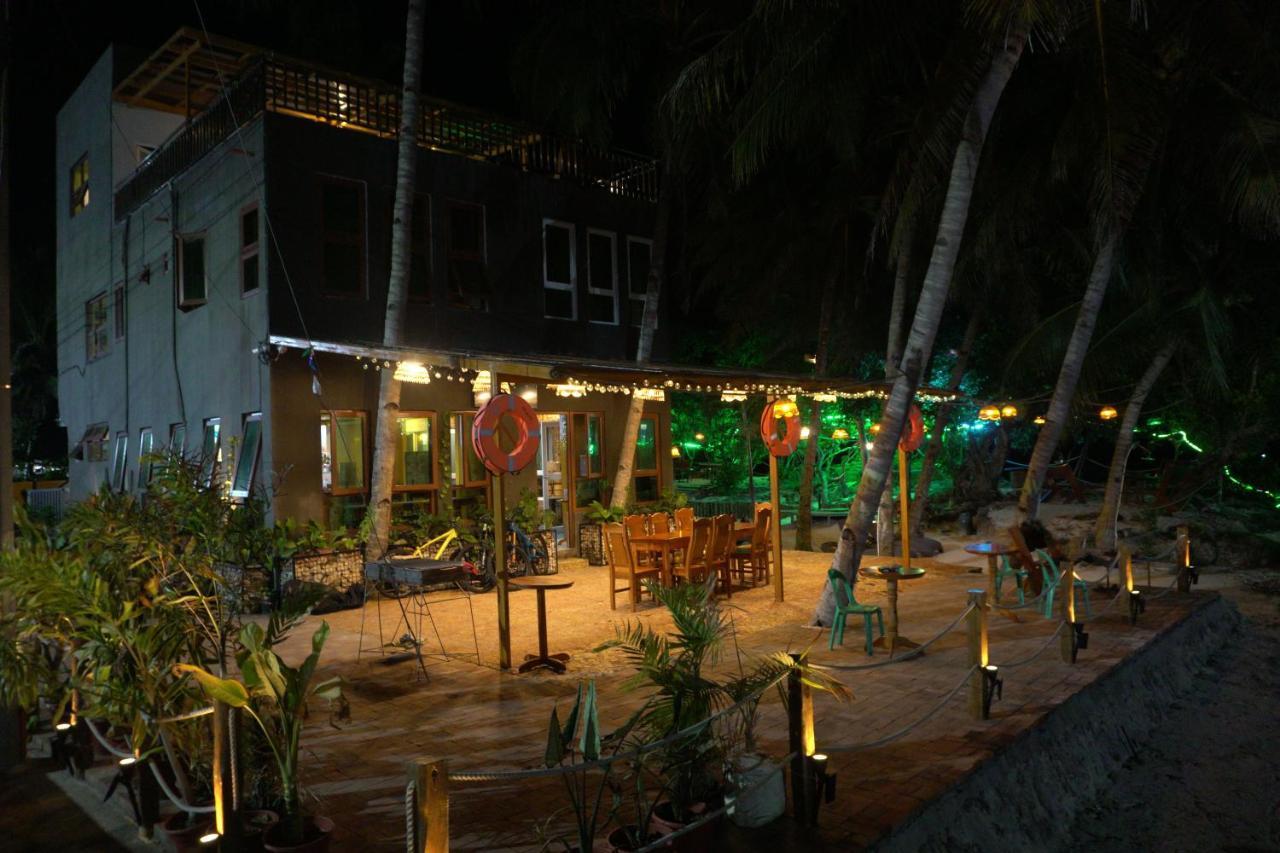 L Cafe Restobar & Lyn'S Guest House San Juan  Ngoại thất bức ảnh